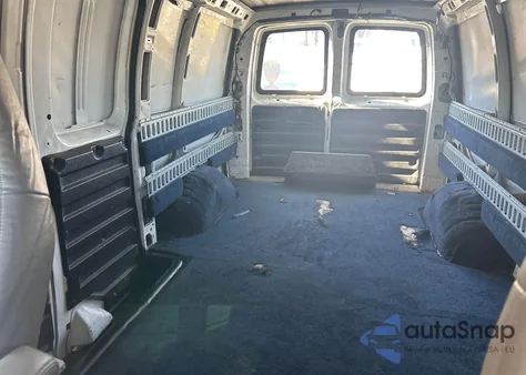 2018 Chevrolet Express 2500 Work Van from USA, damaged, VIN 1GCWGAFP9J1165119